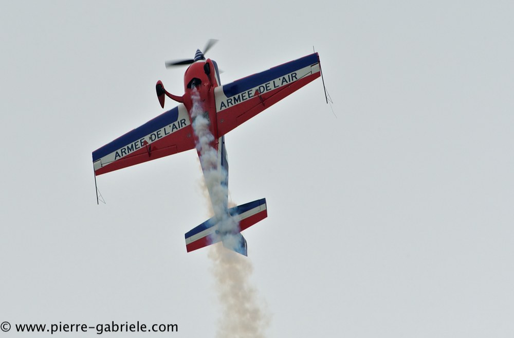extra330_2902.jpg