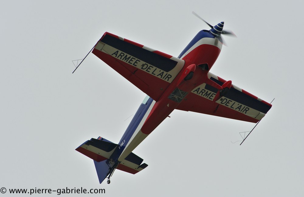 extra330_2922.jpg