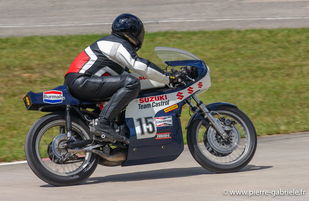 Suzuki15.jpg