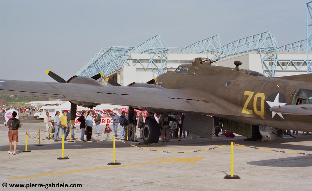 b17_n587.jpg