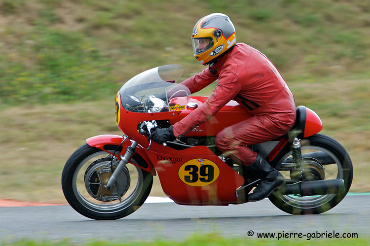 cercle-t-2010_1975.jpg