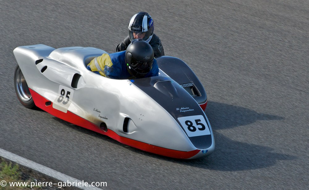 dimanche-side_2060.jpg