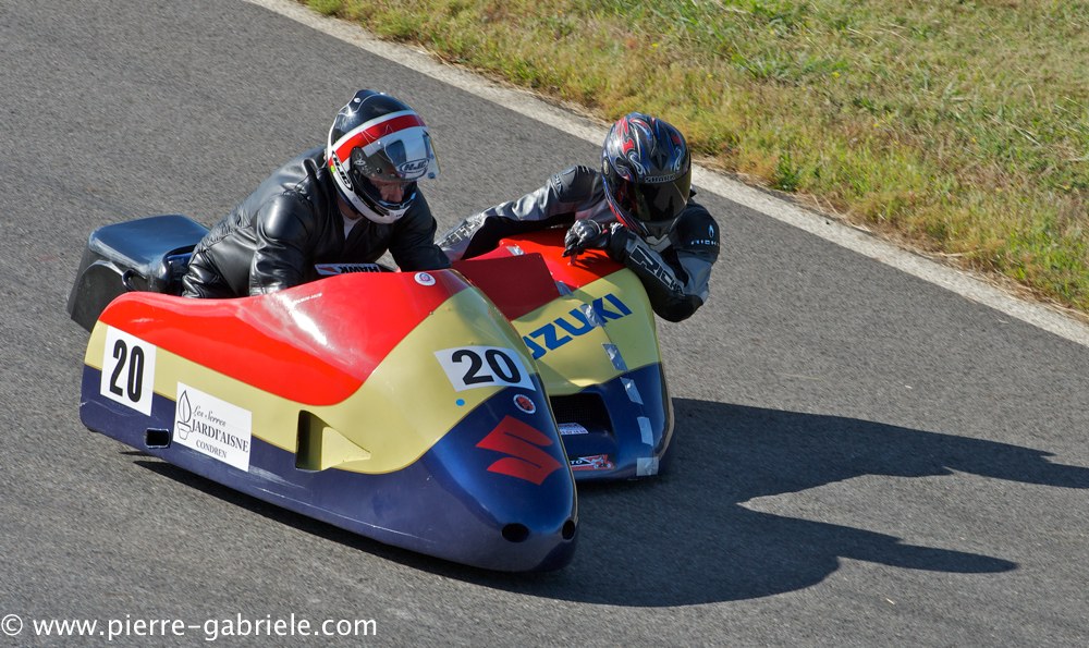 dimanche-side_2101.jpg