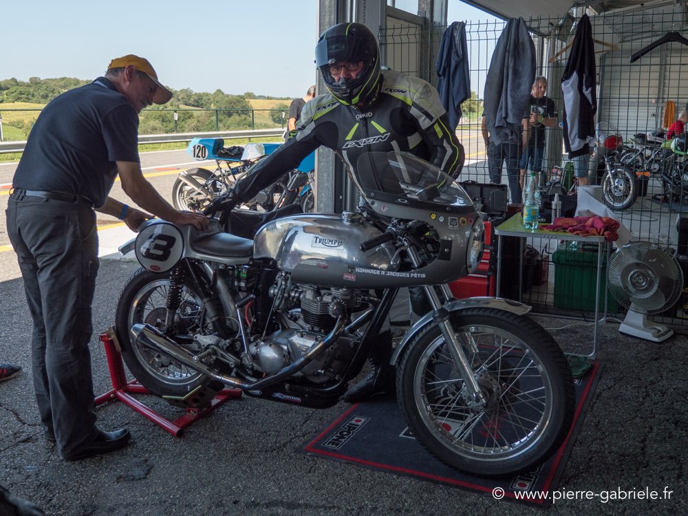 stands-dimanche-gx8_0141.jpg