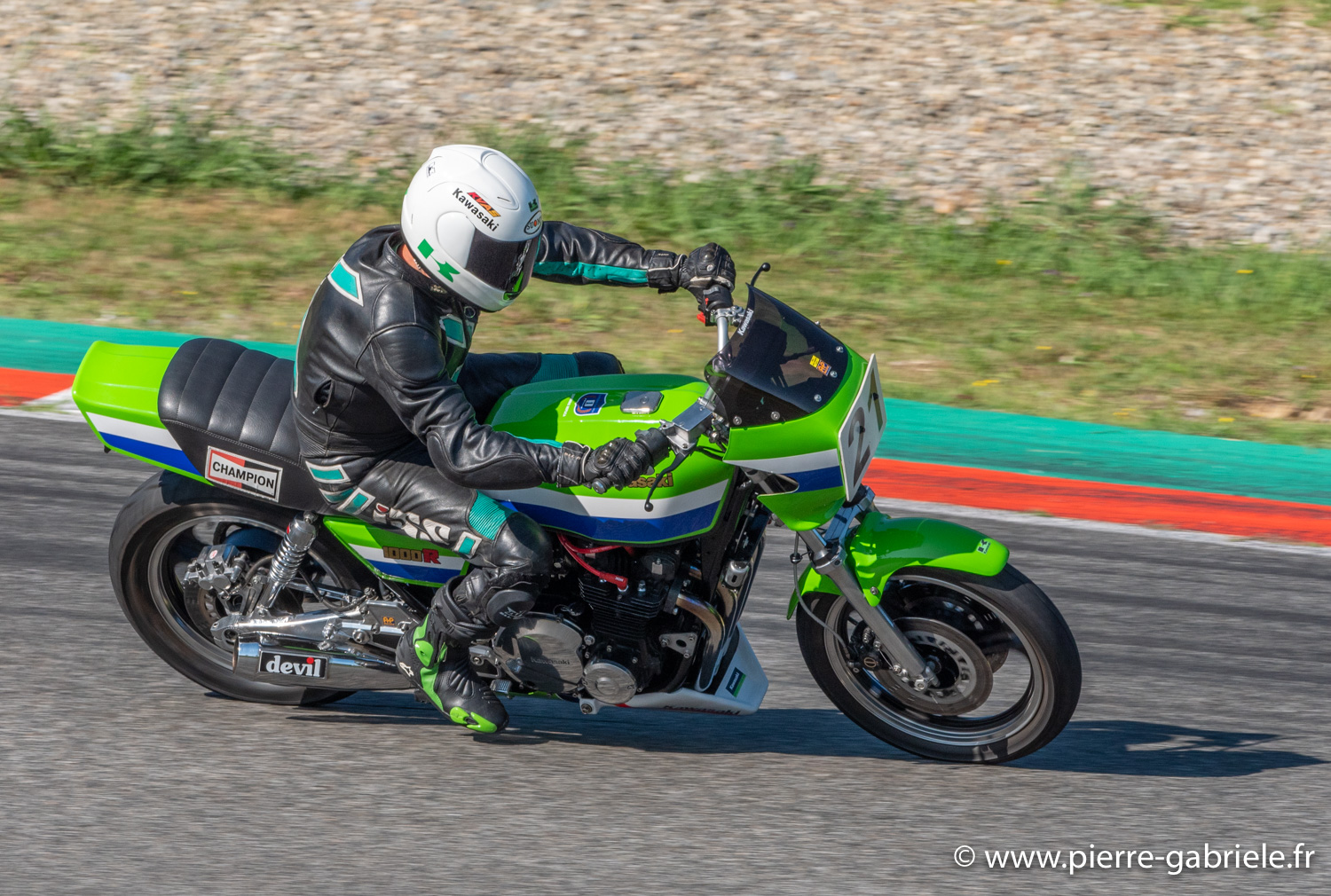 solos-g93_2105.jpg