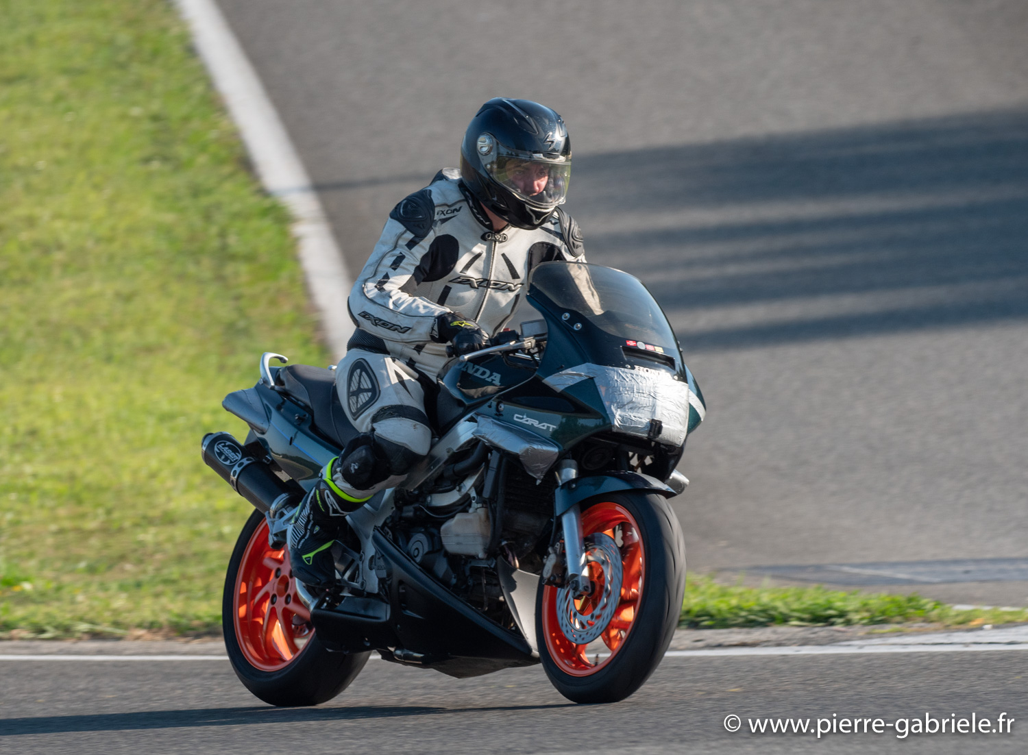 solos-g93_2301.jpg