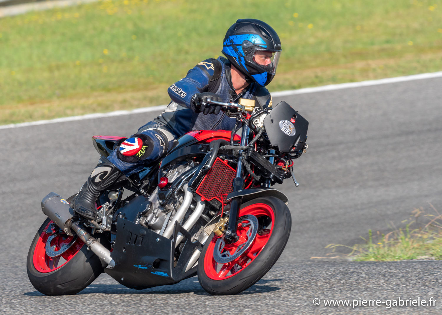 solos-g93_2507.jpg