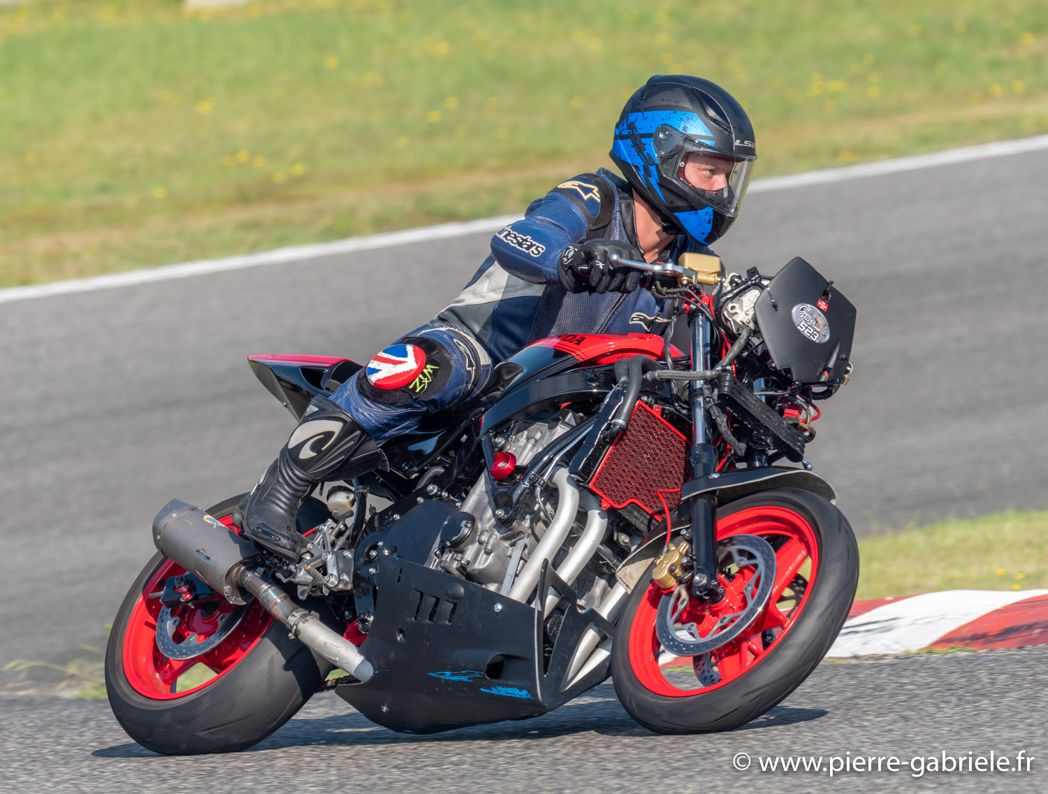 solos-g93_2529.jpg