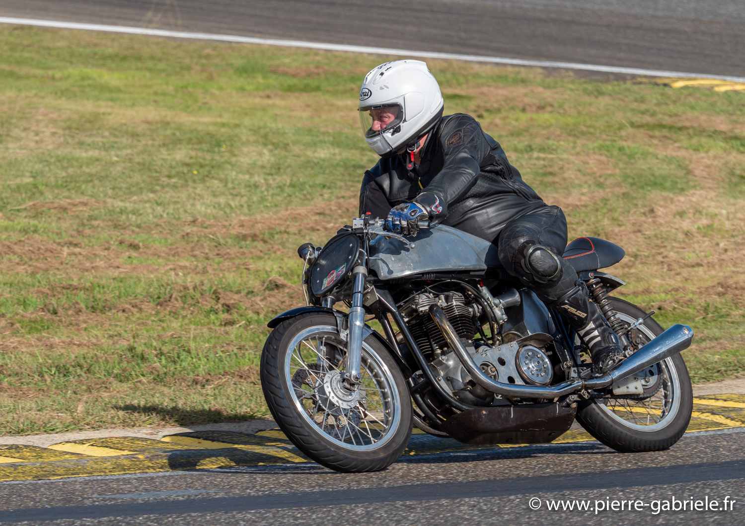 moto-amv-g91_7751.jpg