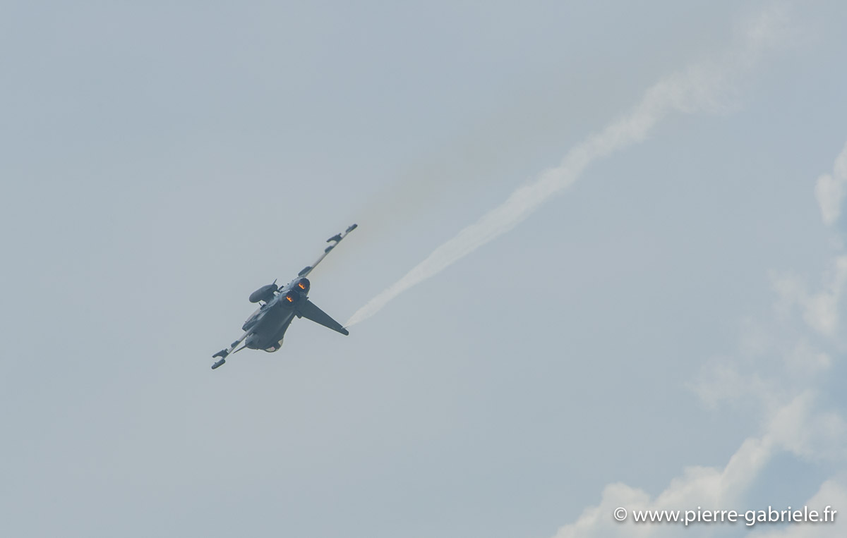 typhoon_5125.jpg