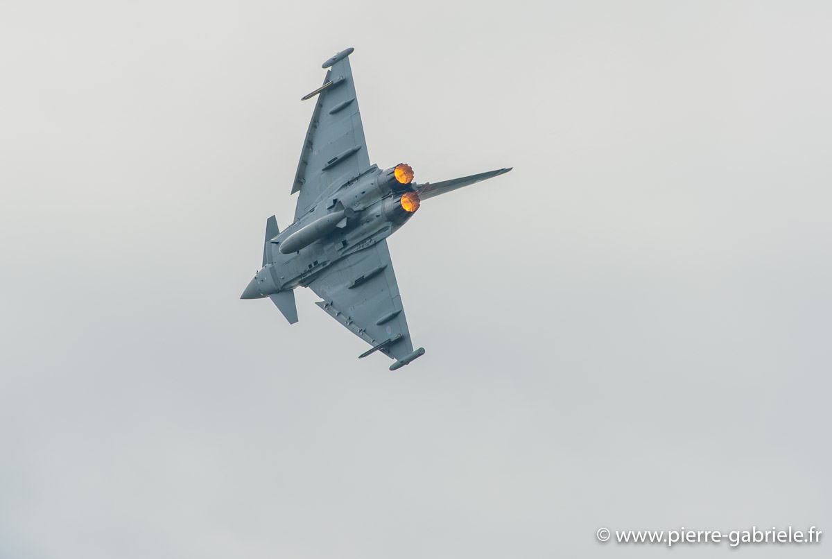 typhoon_5879.jpg