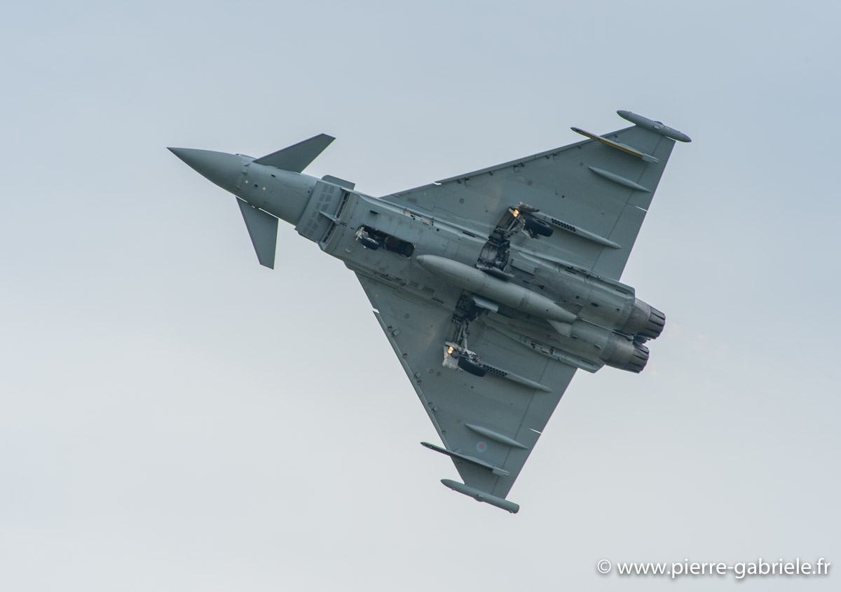 typhoon_5886.jpg
