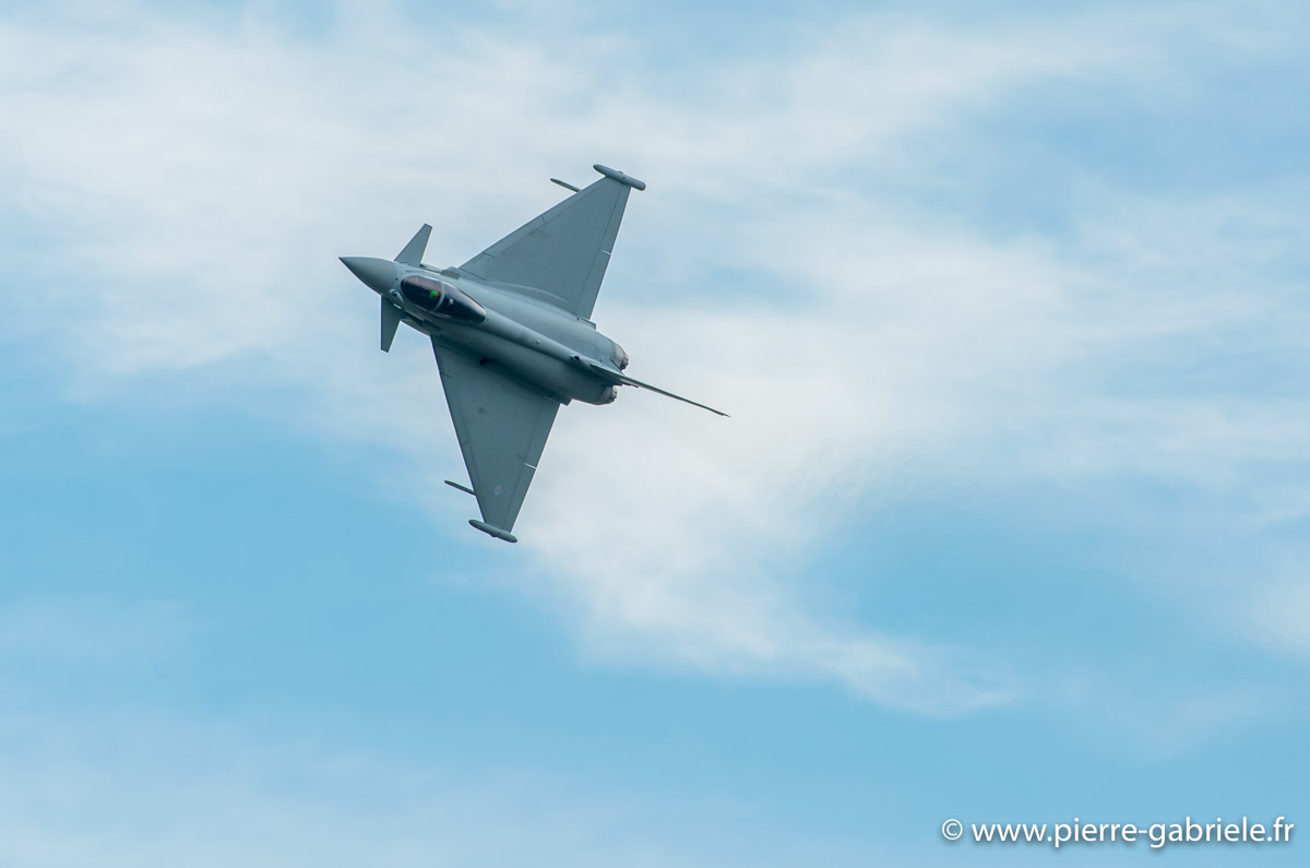 typhoon_5903.jpg