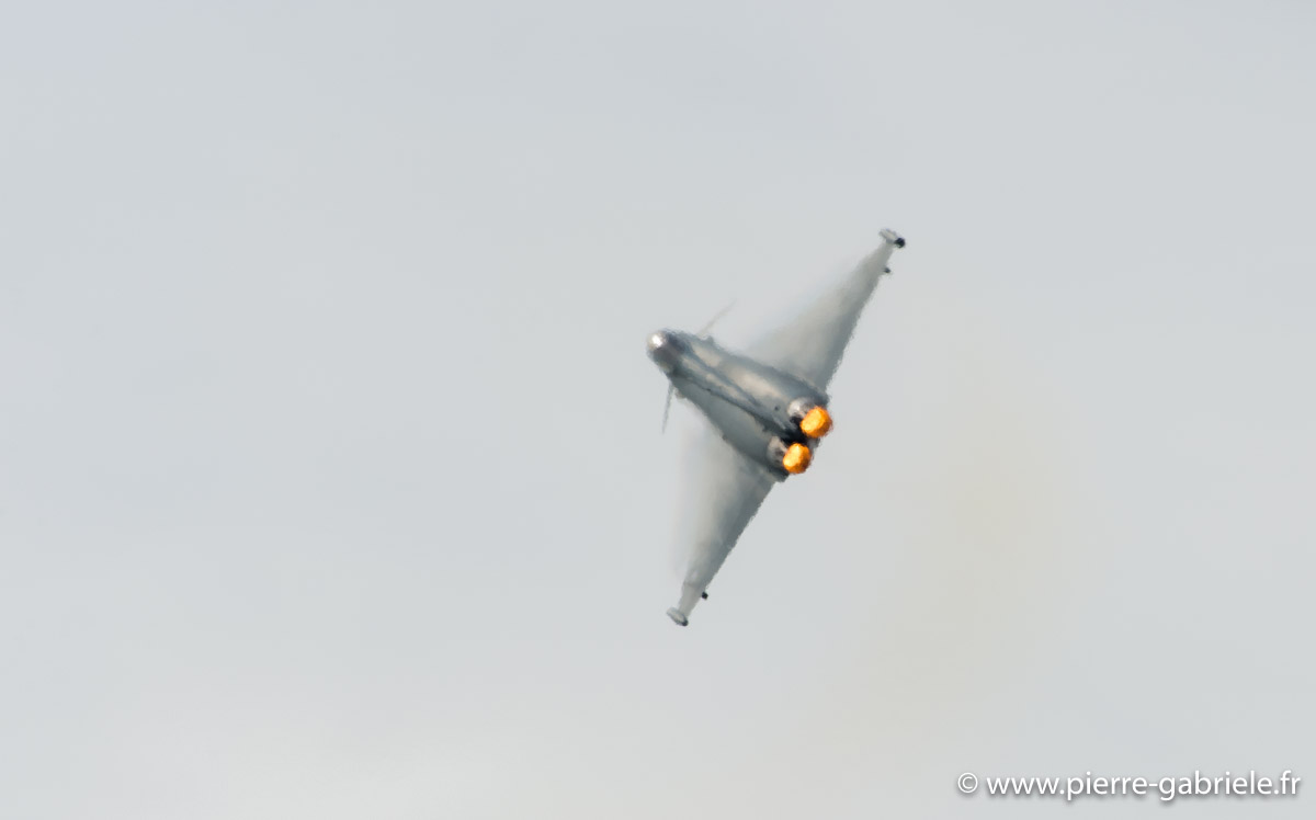 typhoon_5914.jpg