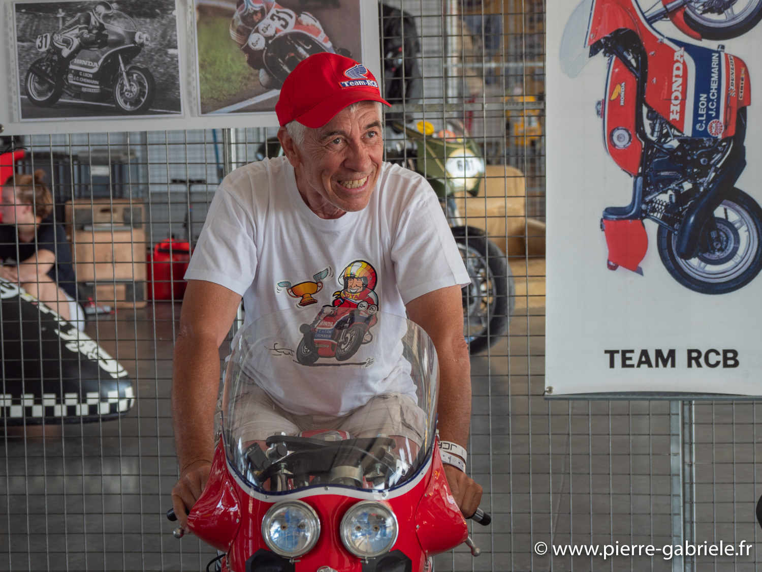 boxes_1050.jpg