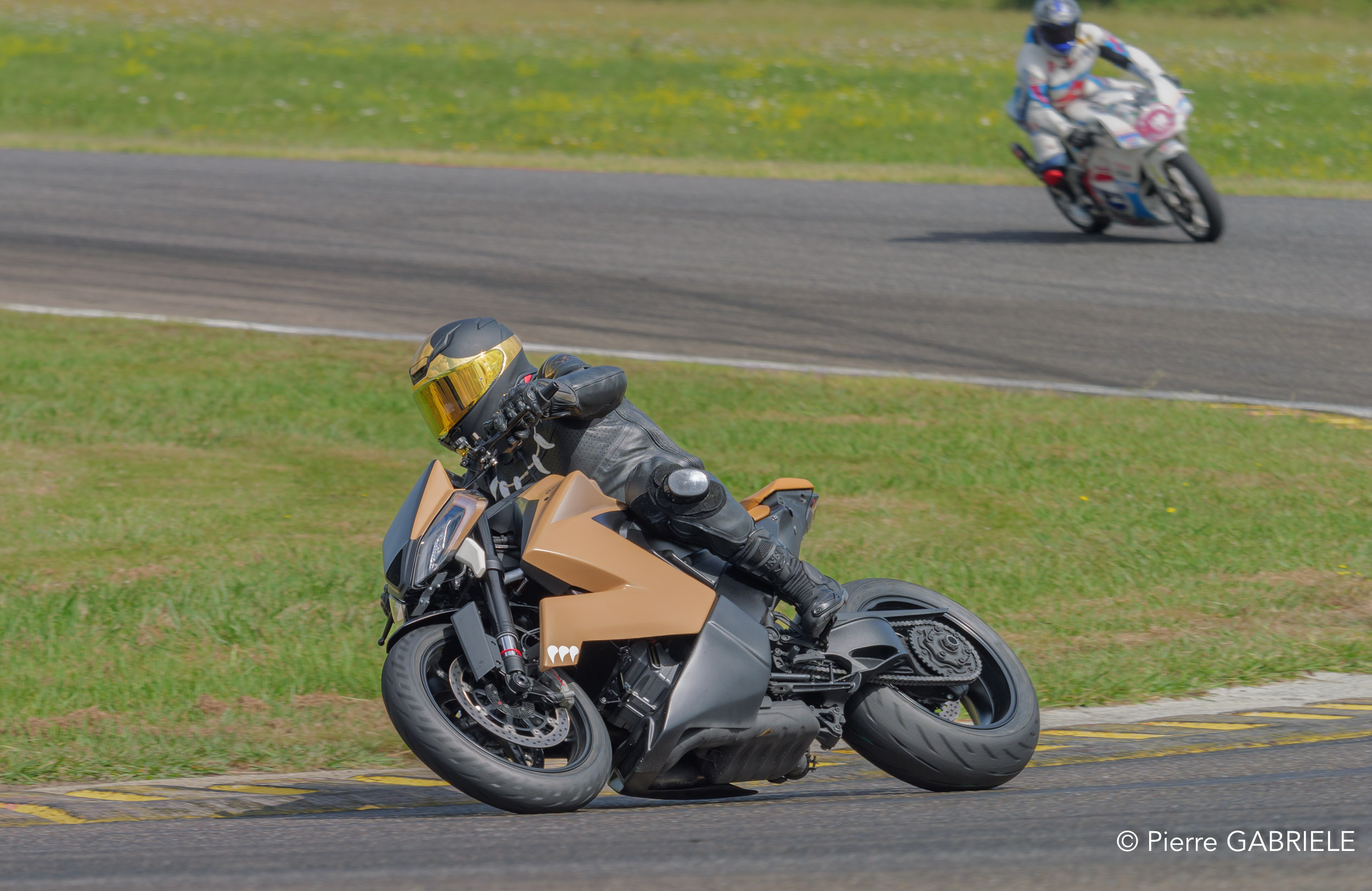 demo-pro-gh6_6200.jpg