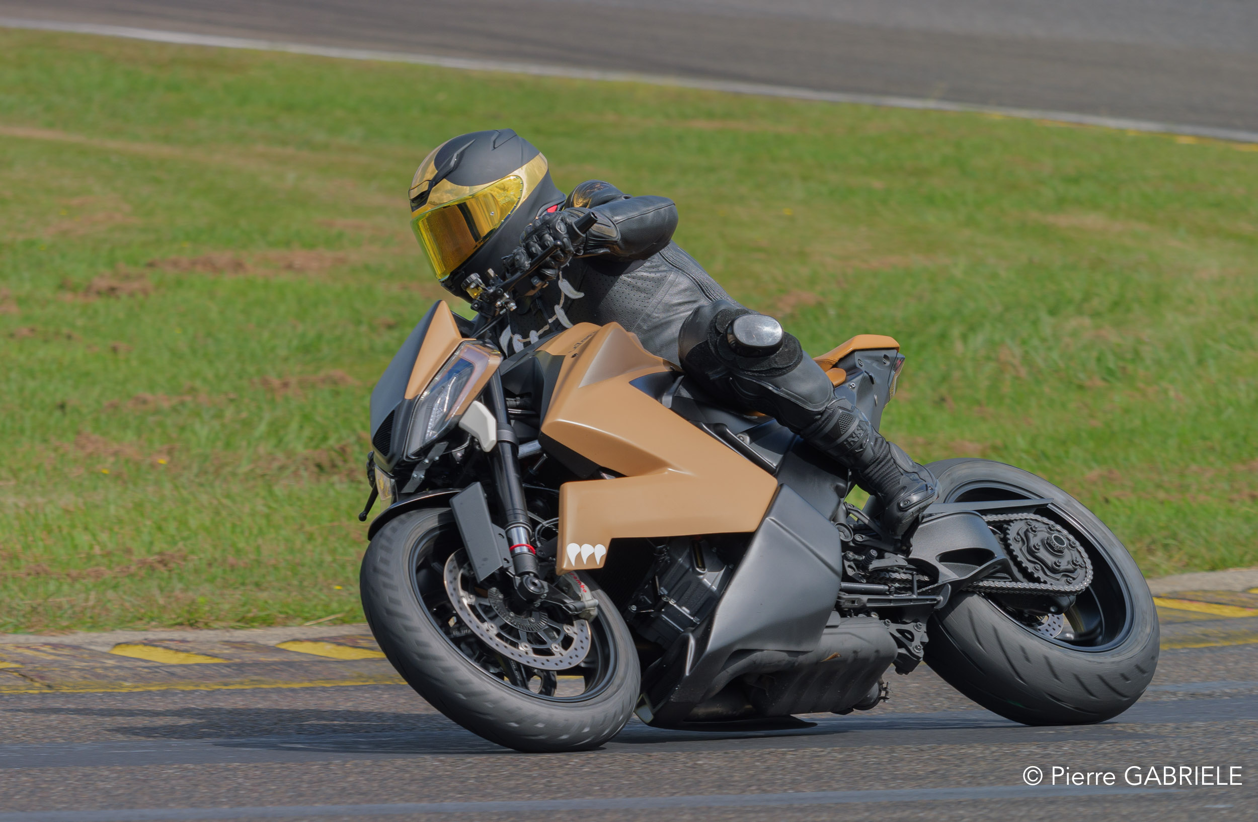 demo-pro-gh6_6218.jpg