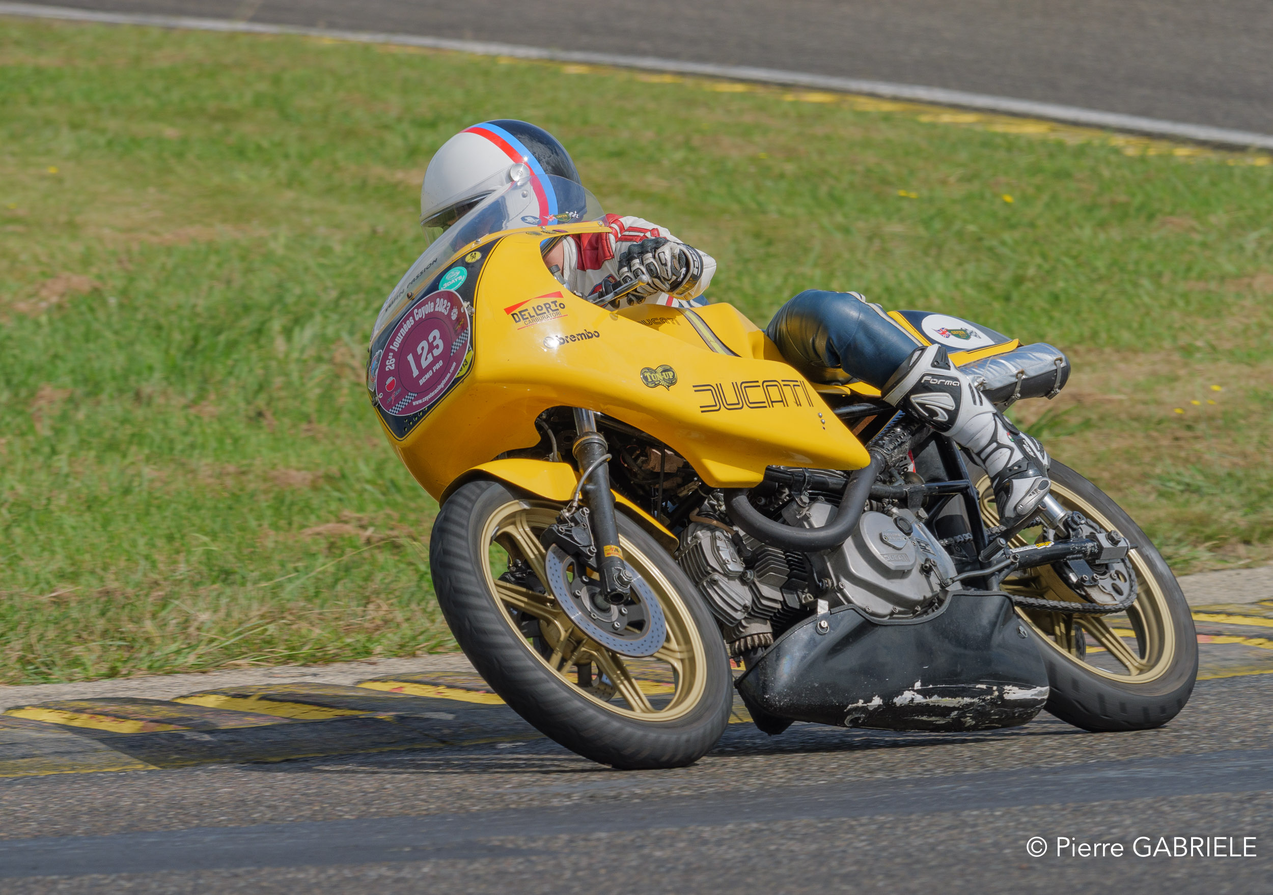 demo-pro-gh6_6232.jpg