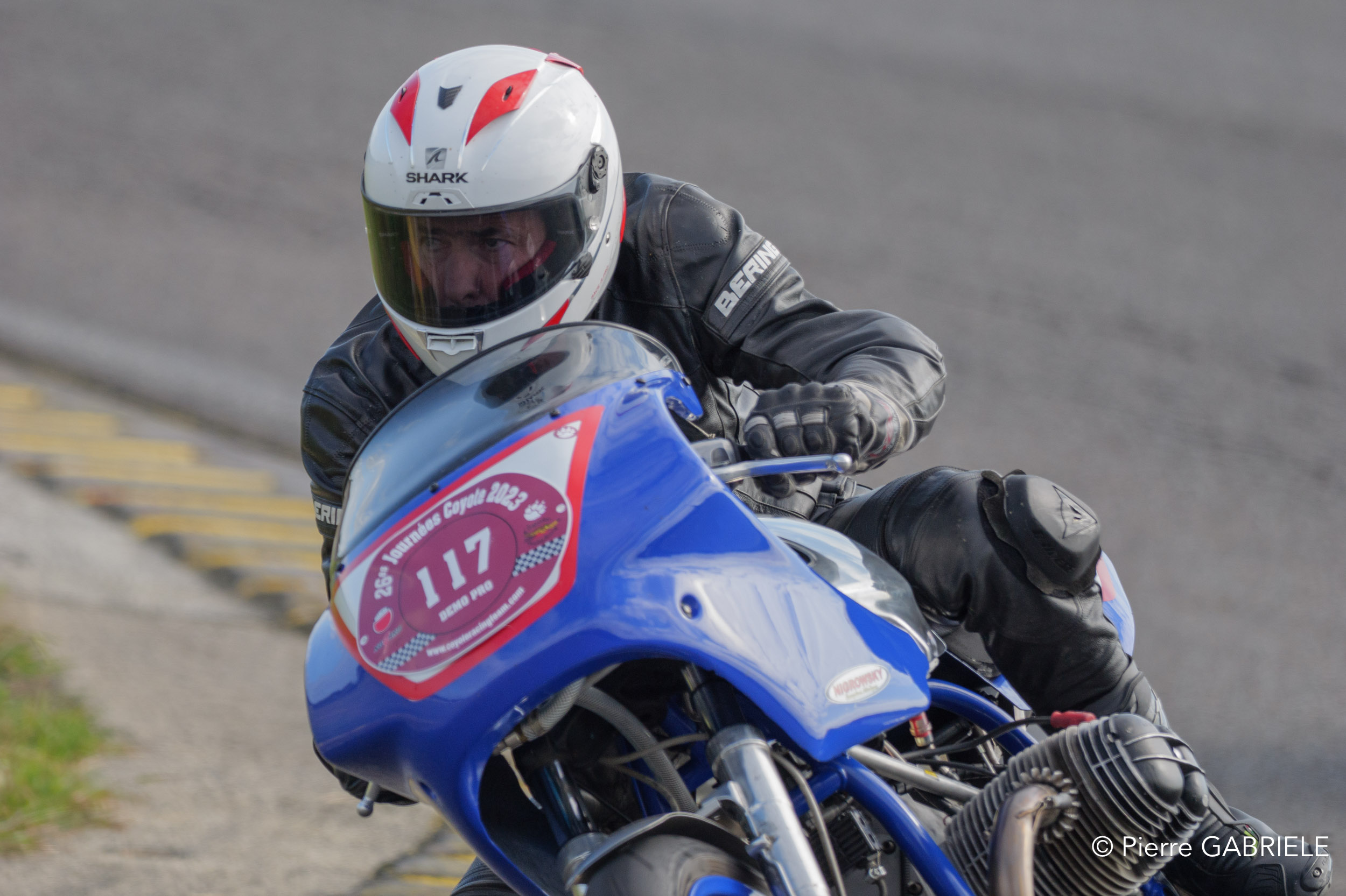 demo-pro-gh7_2861.jpg