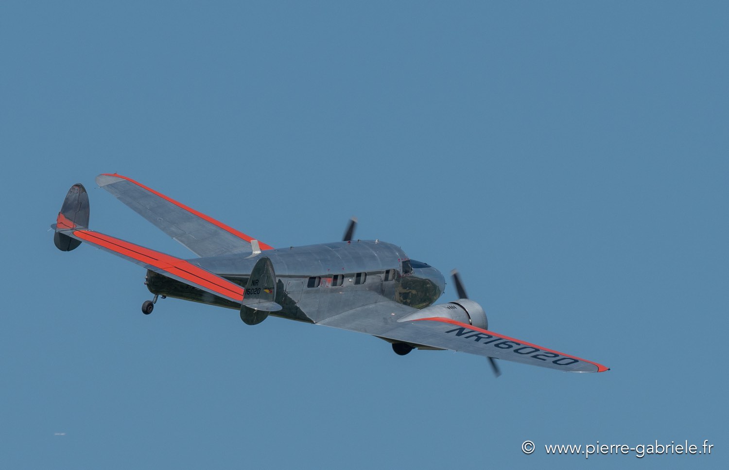 loockeed-electra-g92_2300.jpg