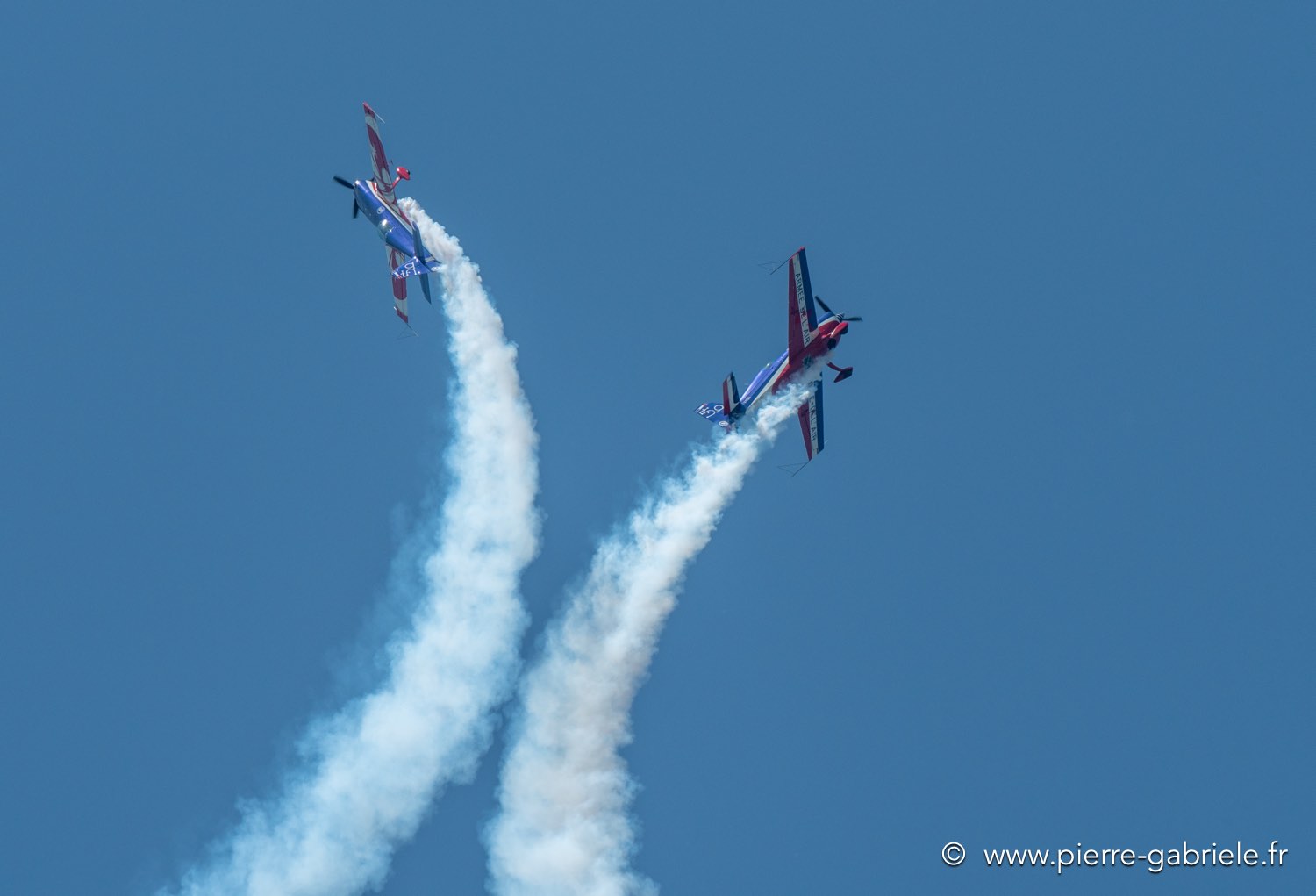extra330-g92_2174.jpg