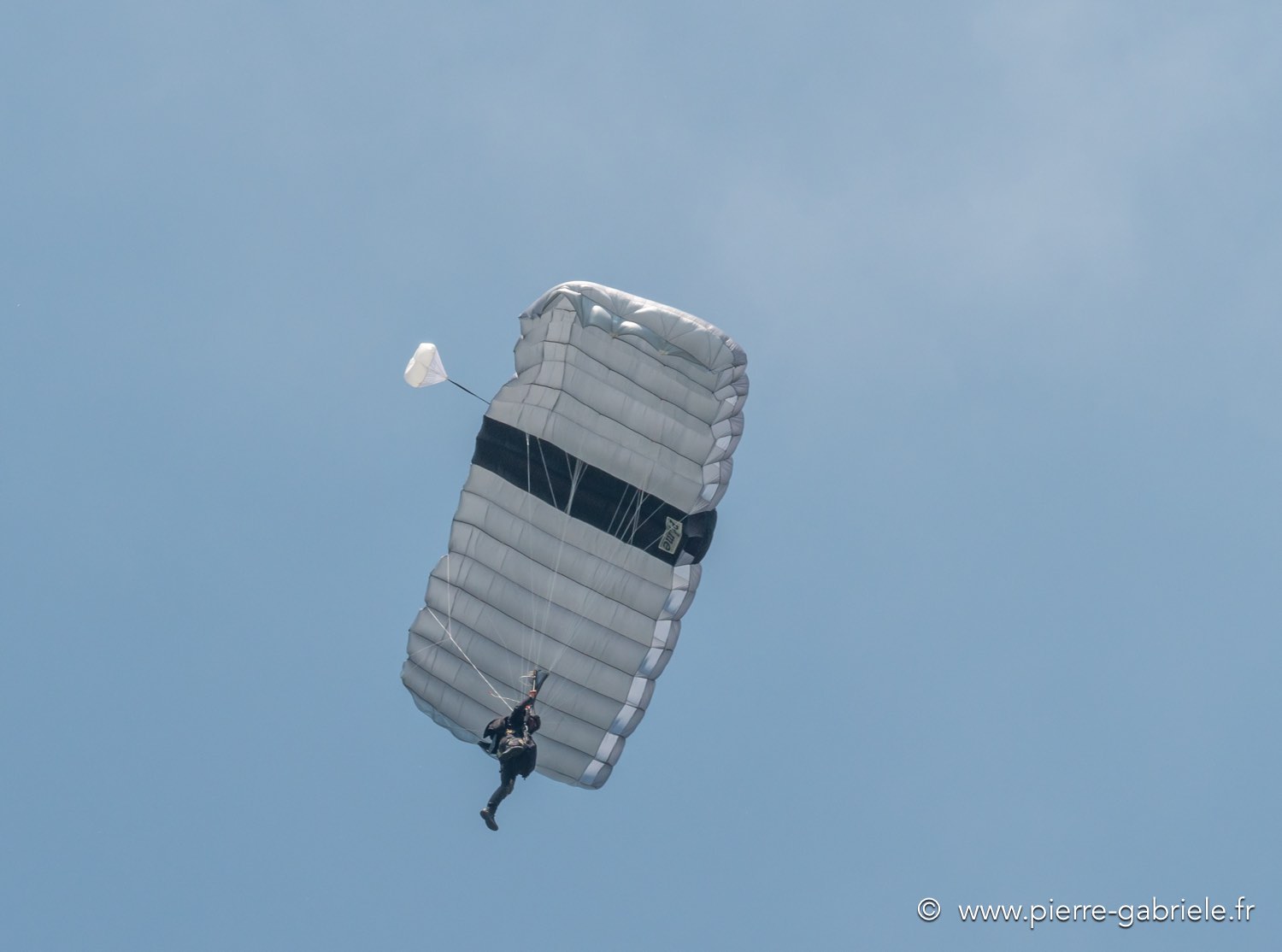 para-gign-g92_1933.jpg