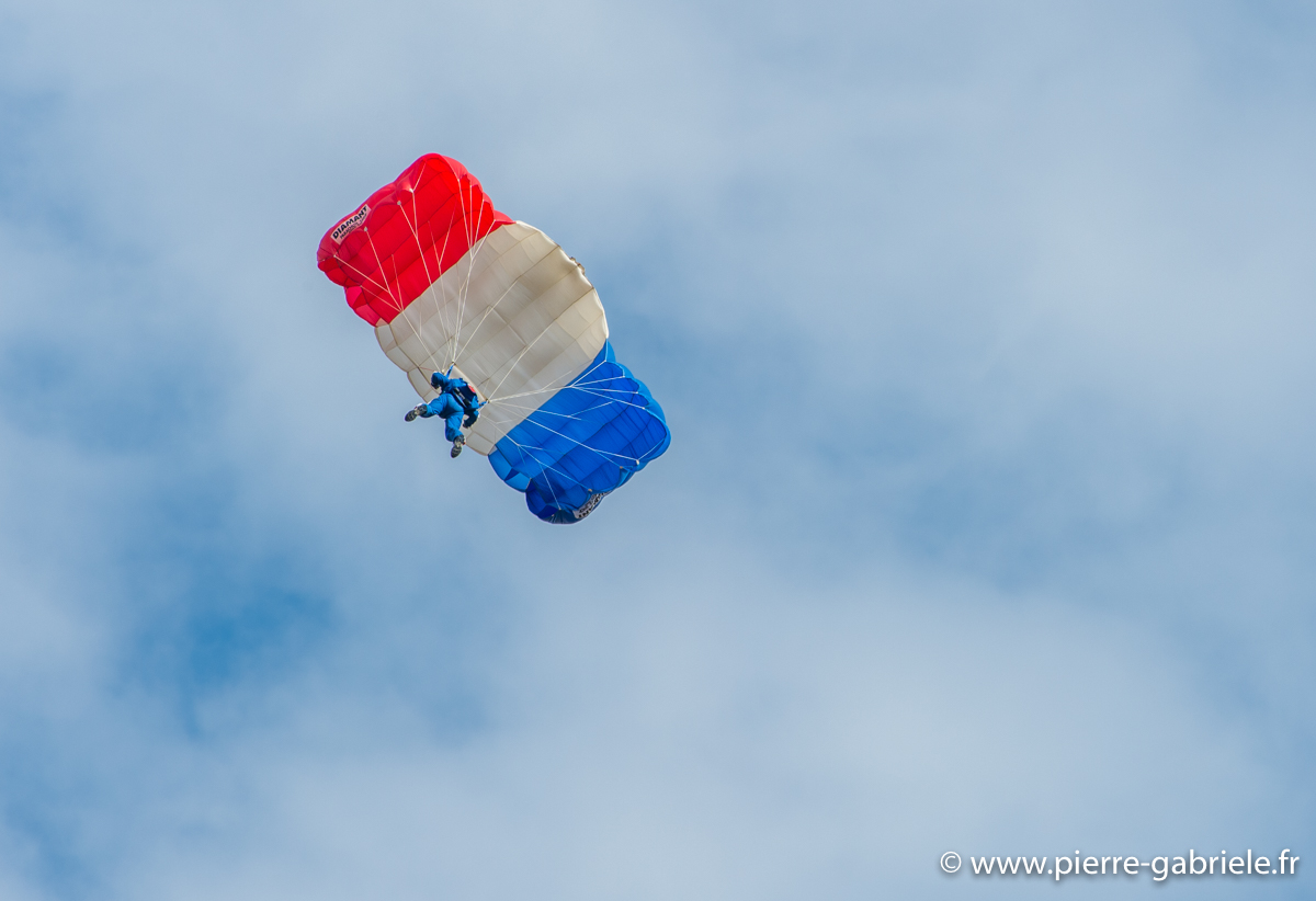 paras_7826.jpg