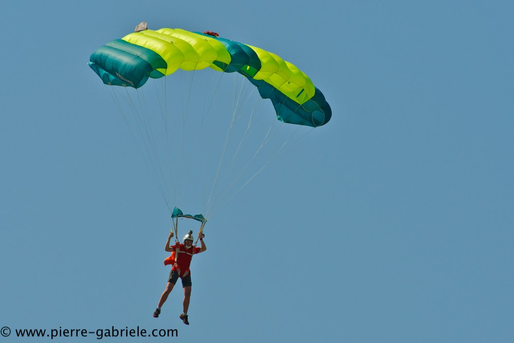 paras_2742.jpg