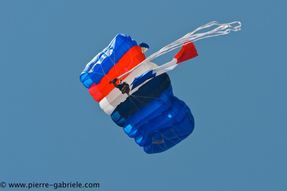 paras_2746.jpg
