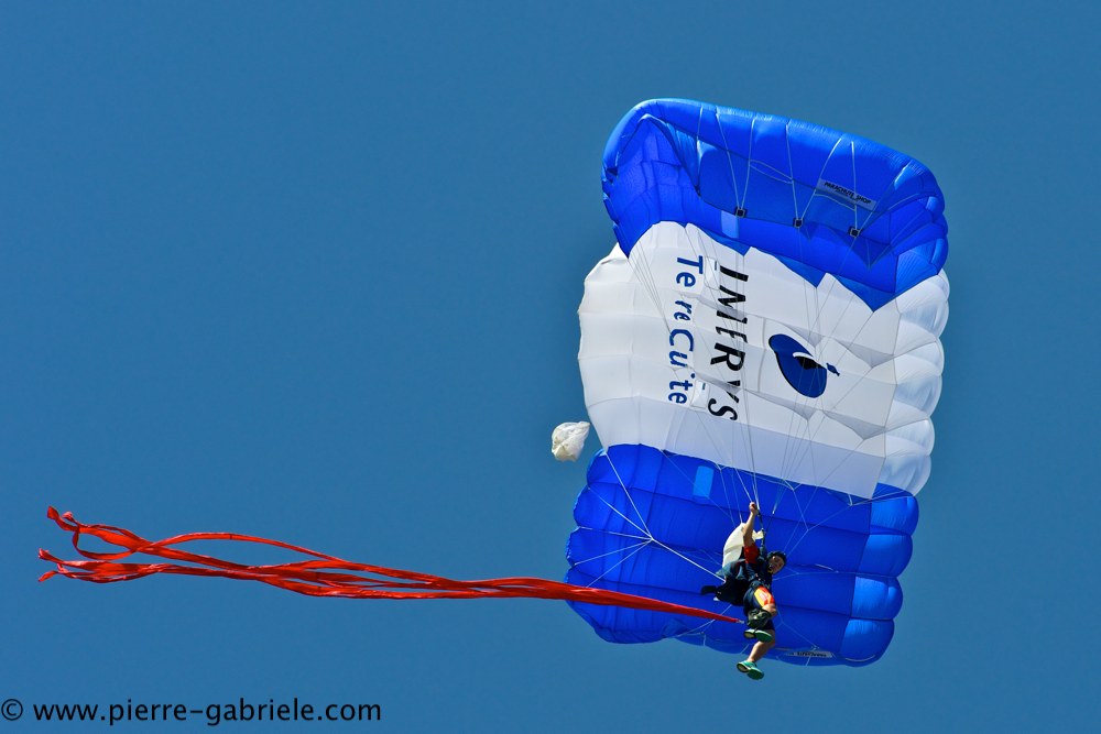 paras_2758.jpg