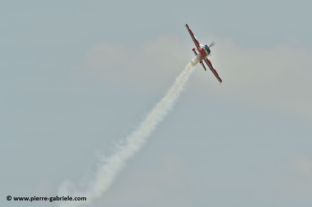 extra330_8013.jpg