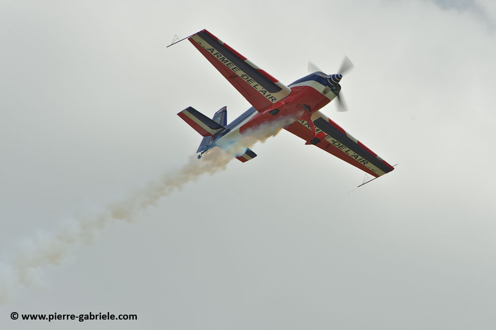 extra330_8015.jpg