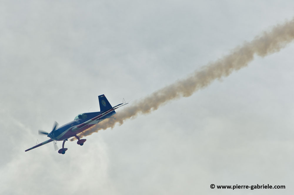 extra330_8018.jpg