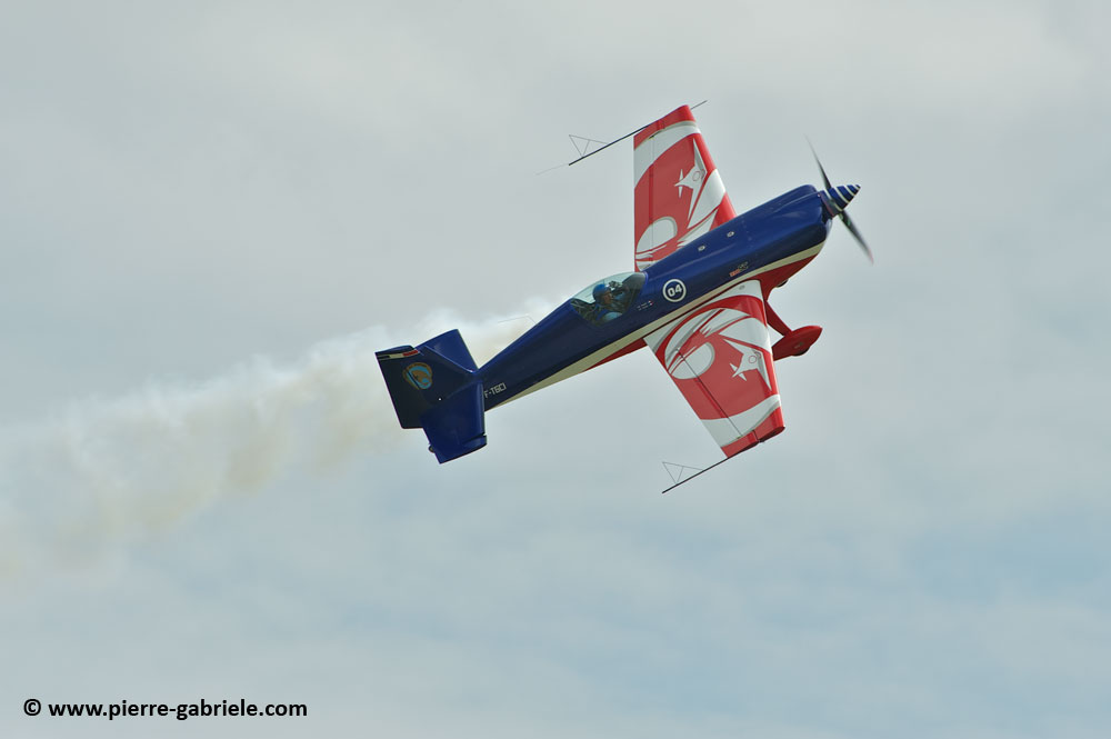 extra330_8026.jpg