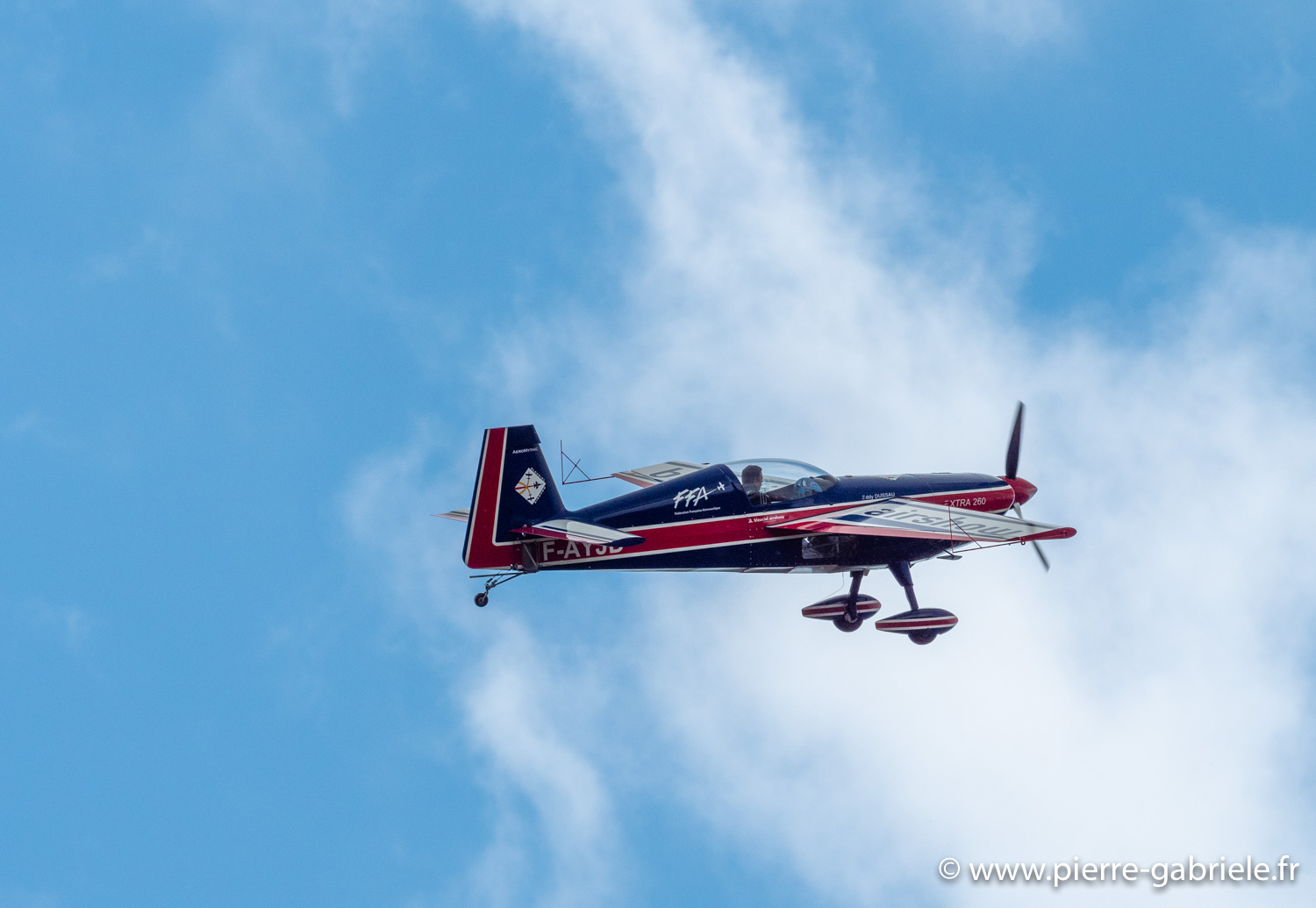 extra260-g92_9517.jpg