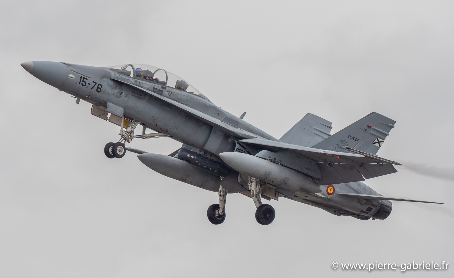 f18-g93_0459.jpg