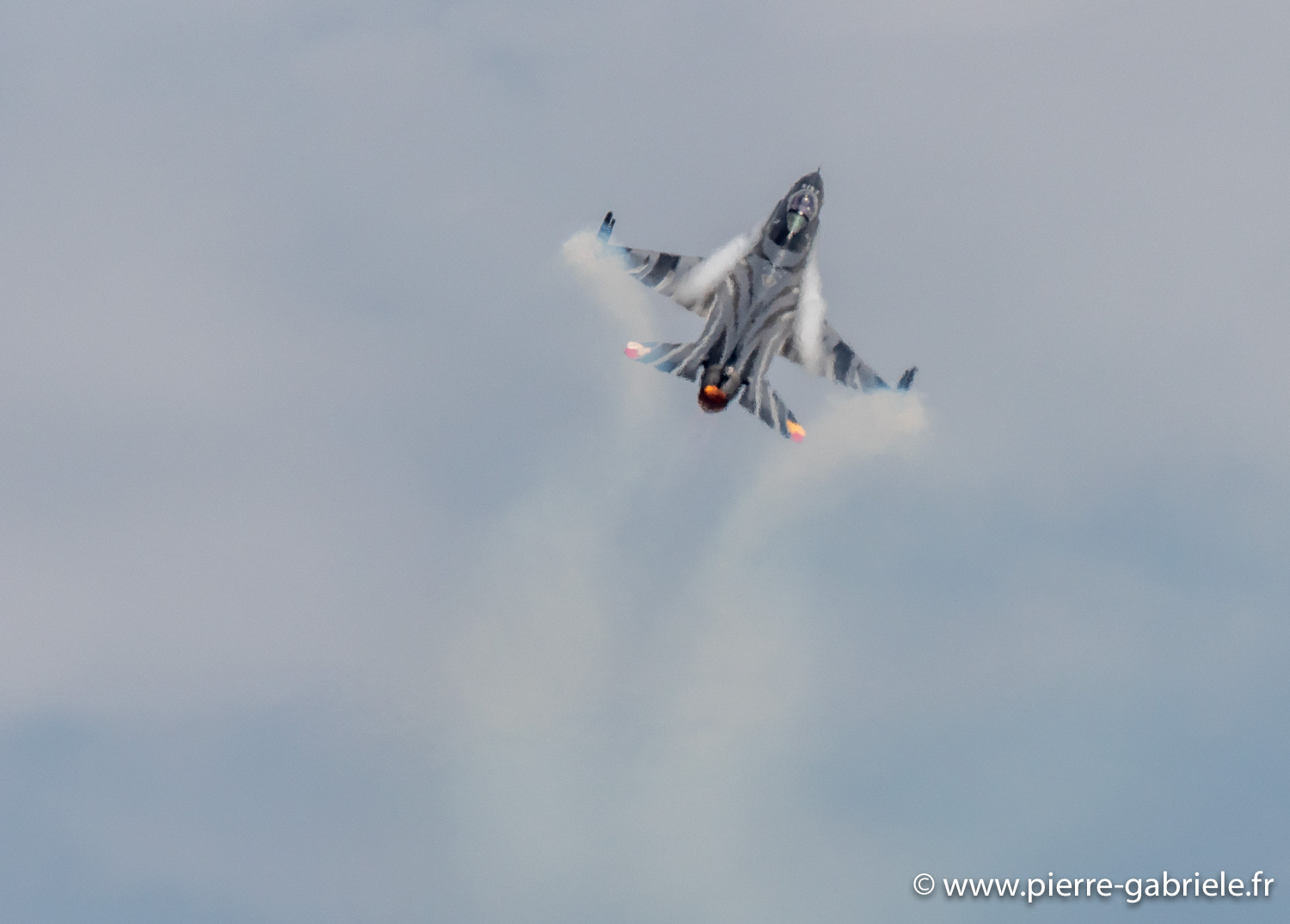 f16-belge-g93_1210.jpg