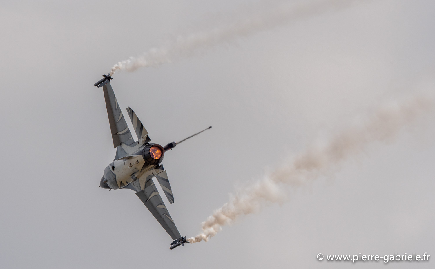 f16-belge-g93_1242.jpg