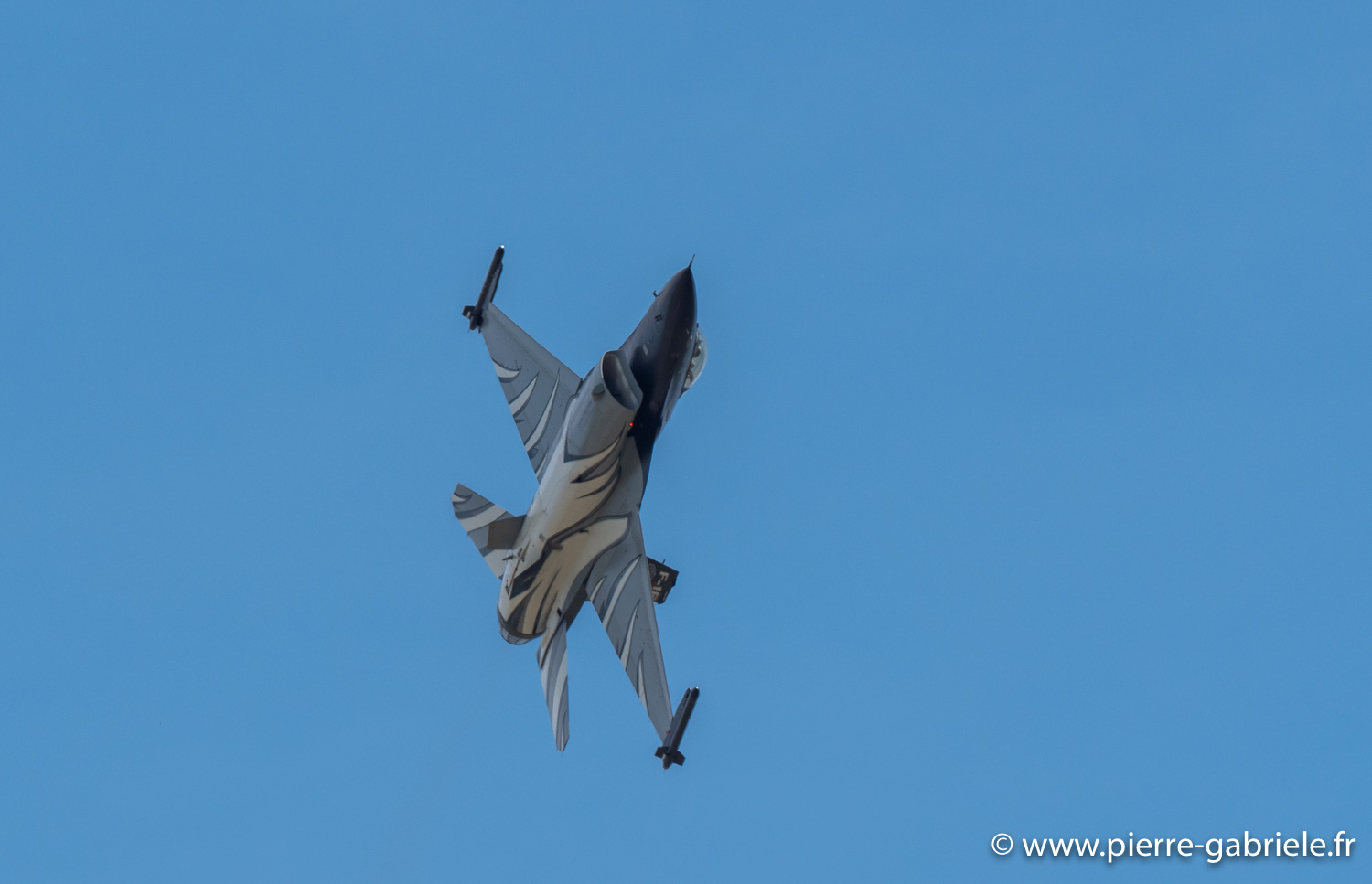 f16-g93_0665.jpg