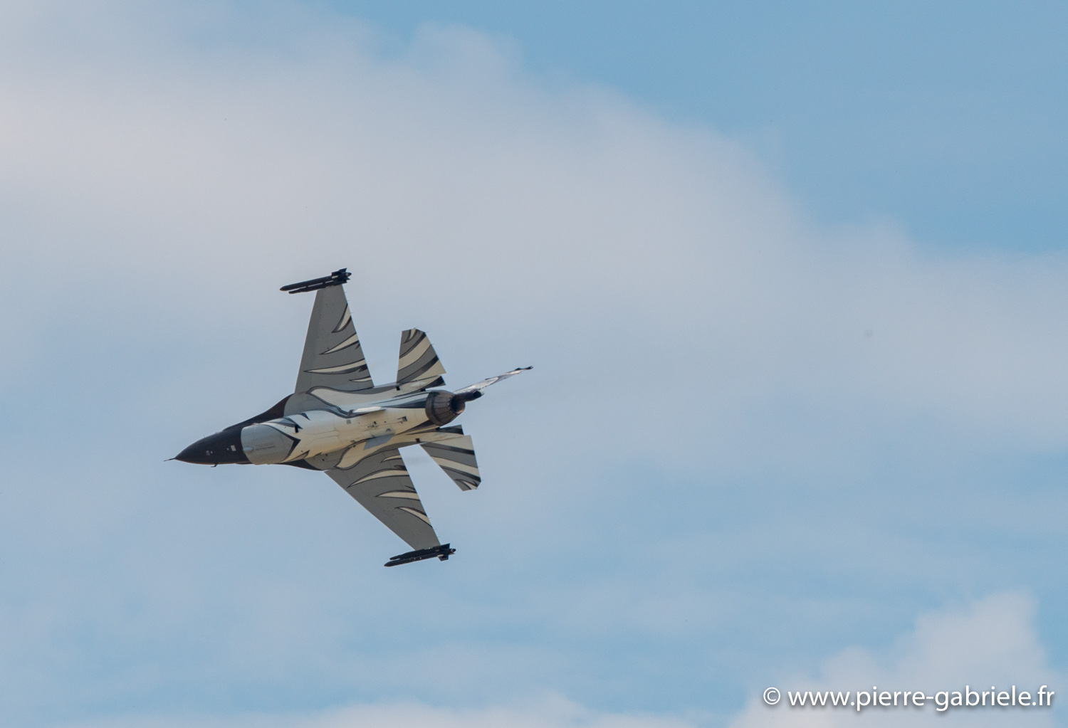 f16-g93_0672.jpg