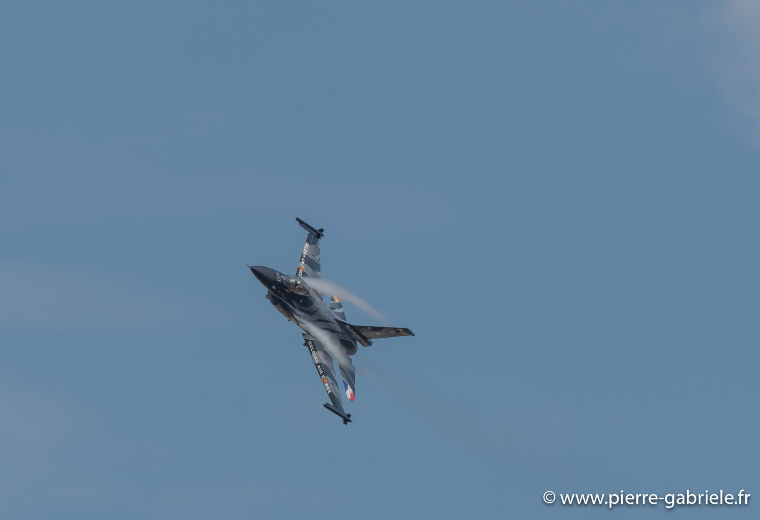f16-g93_0686.jpg