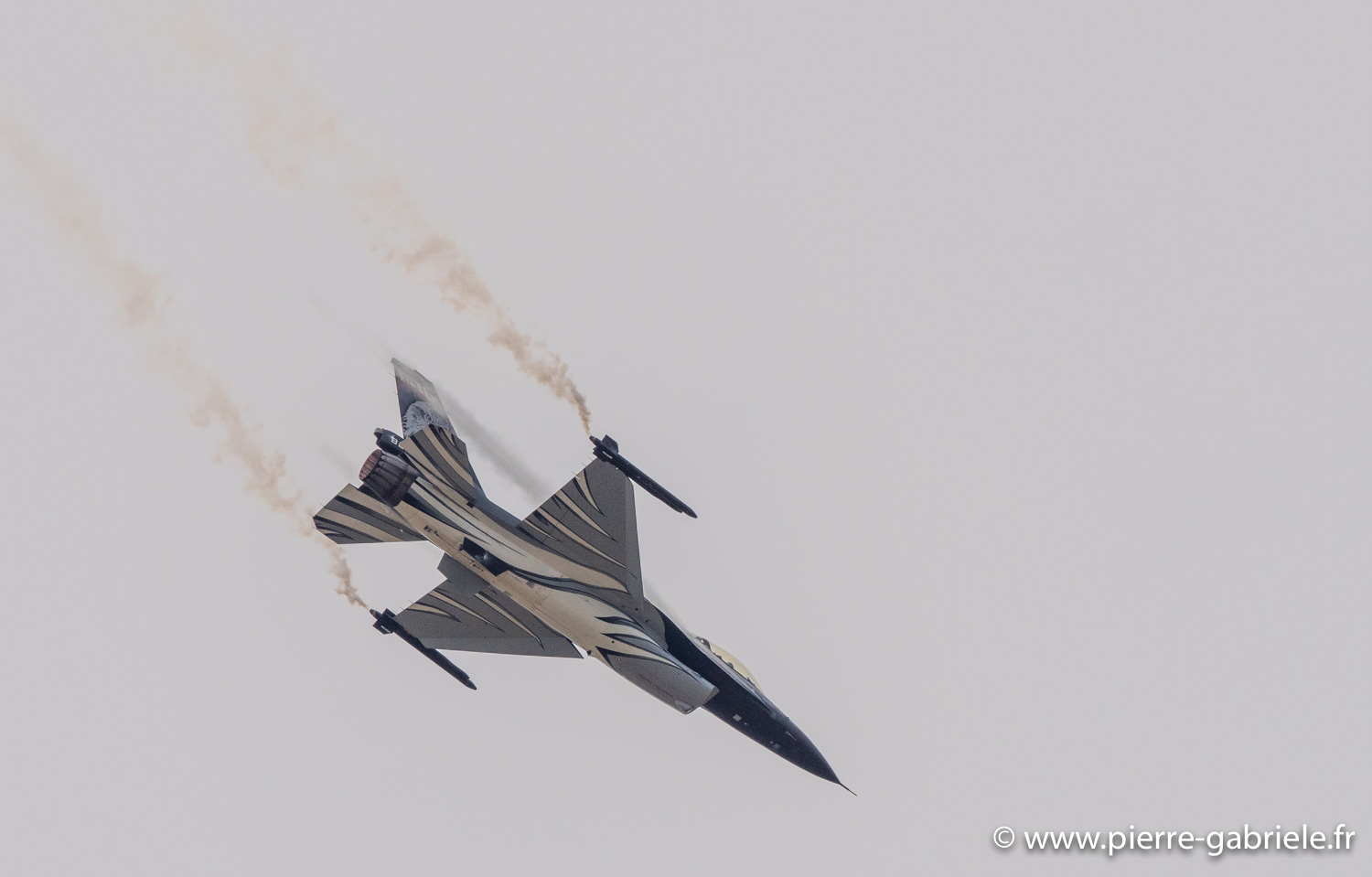 f16-g93_1038.jpg