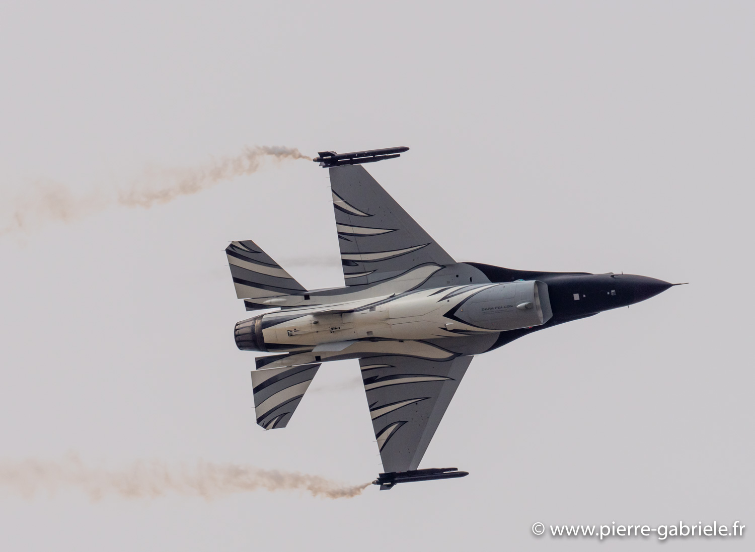 f16-g93_1075.jpg