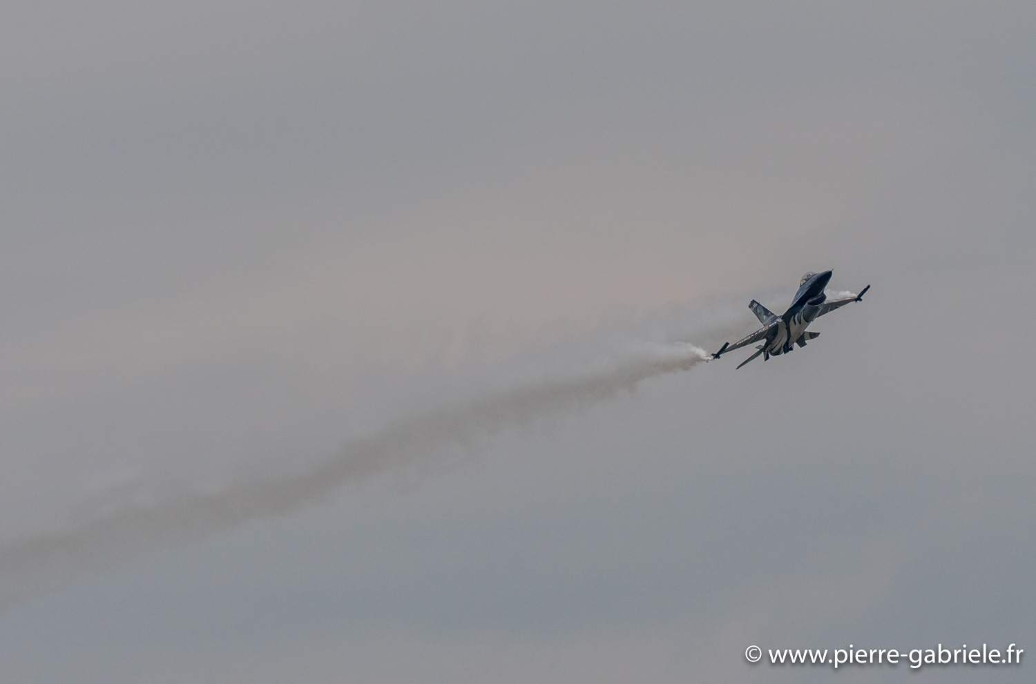 f16-g93_1079.jpg