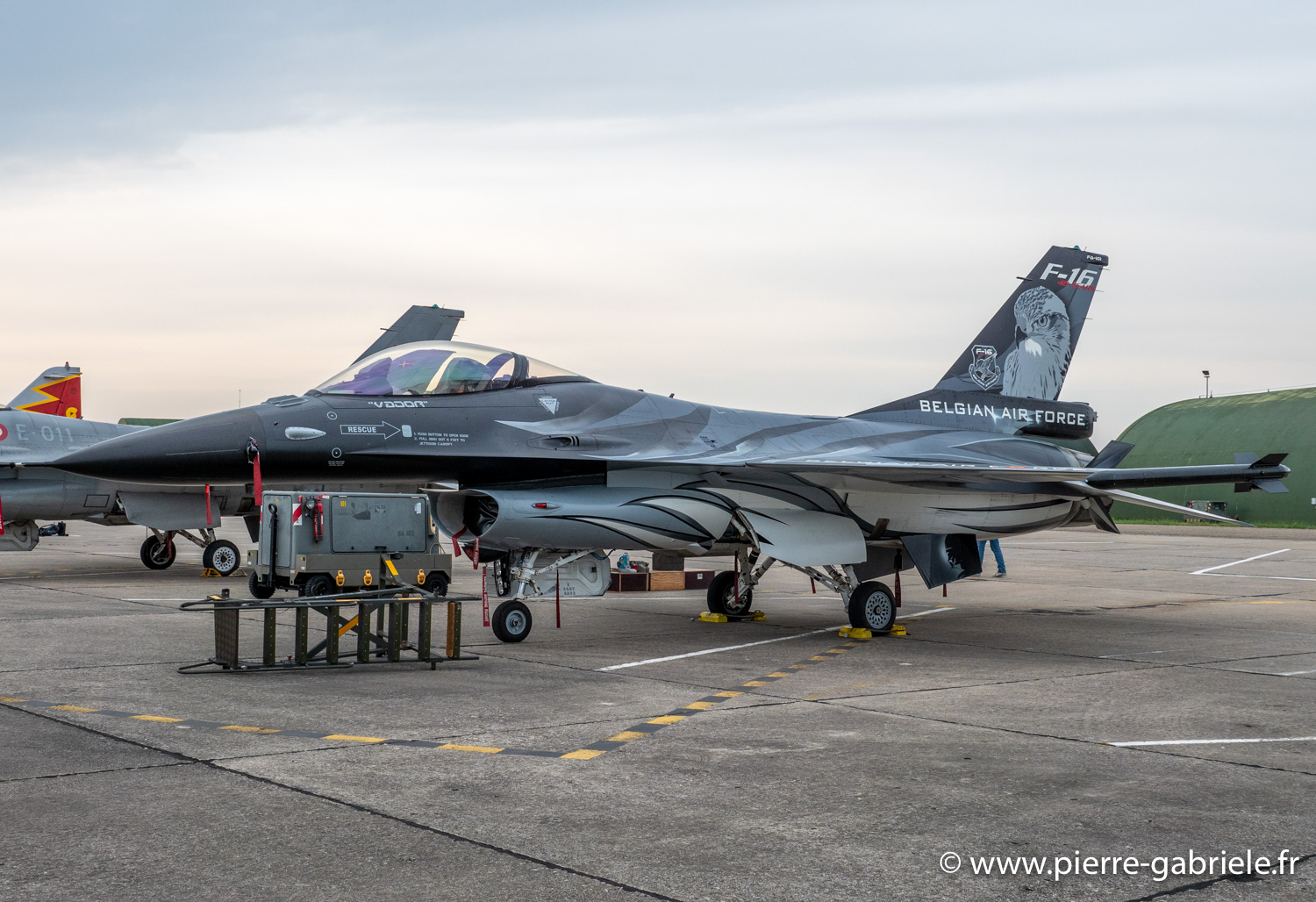f16-g92_9816.jpg