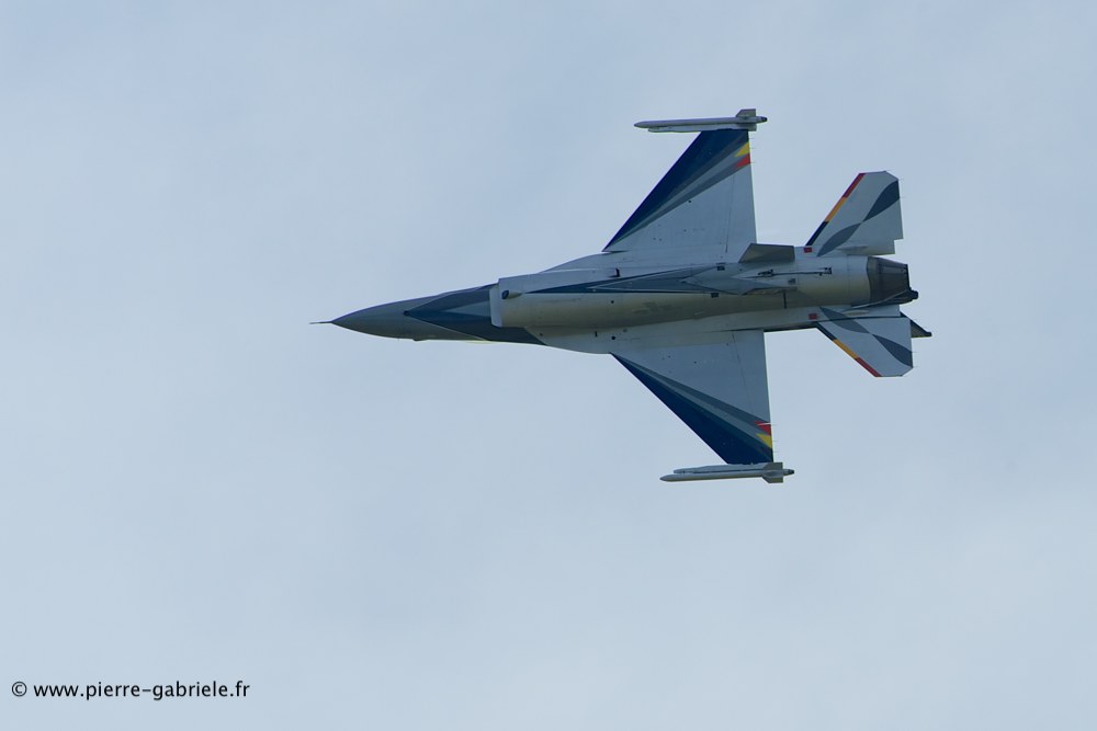 f16_8542.jpg