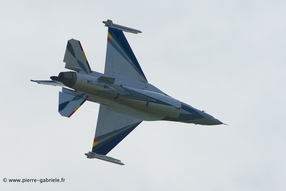 f16_8548.jpg