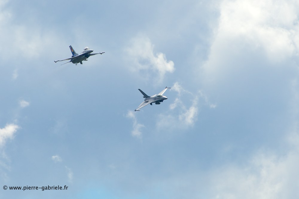 f16_8563.jpg