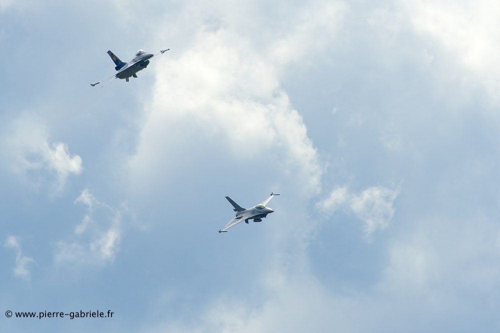 f16_8564.jpg