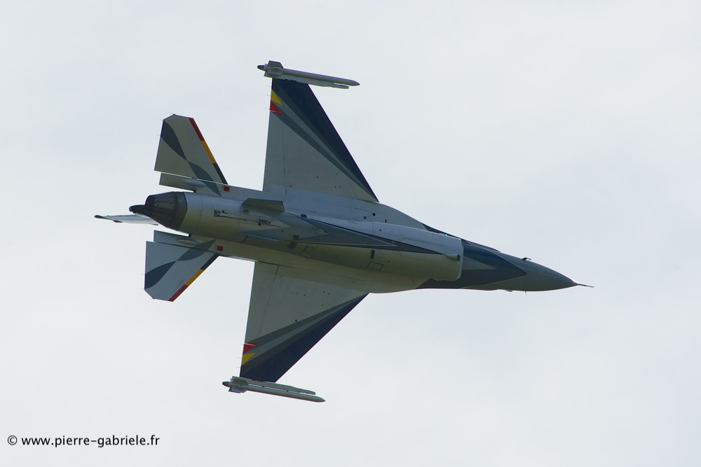 f16_8578.jpg